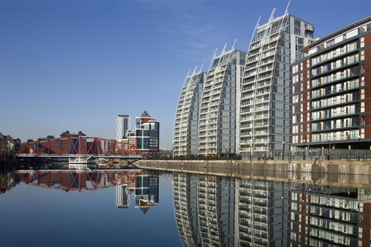 Manchester 2023 Nüfusu Kaçtır?