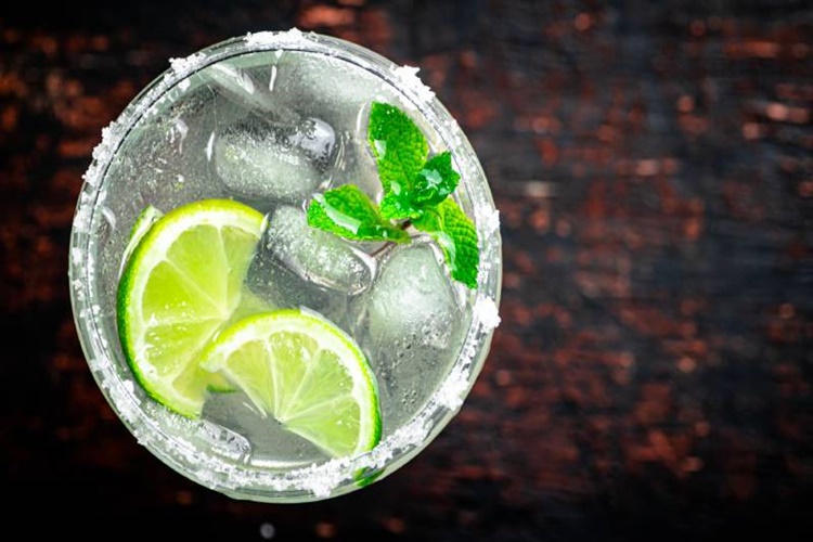 Margarita Hangi Tekiladan Yapılır?