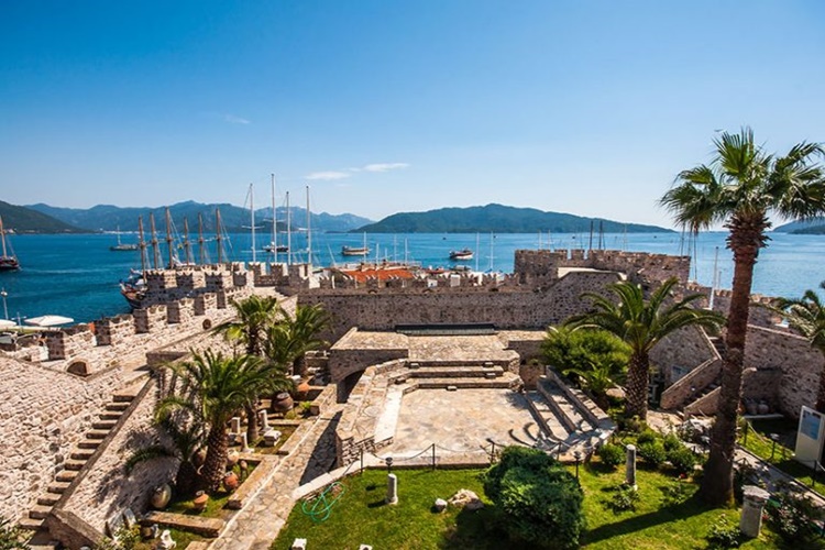 Marmaris Derinliği Kaç Metre?