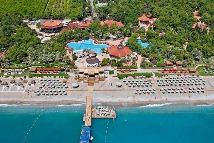 Martı Otel Sahibi Kim?
