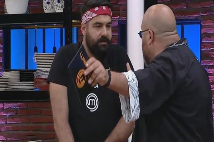 Masterchef Araz Aknam Nerelidir?