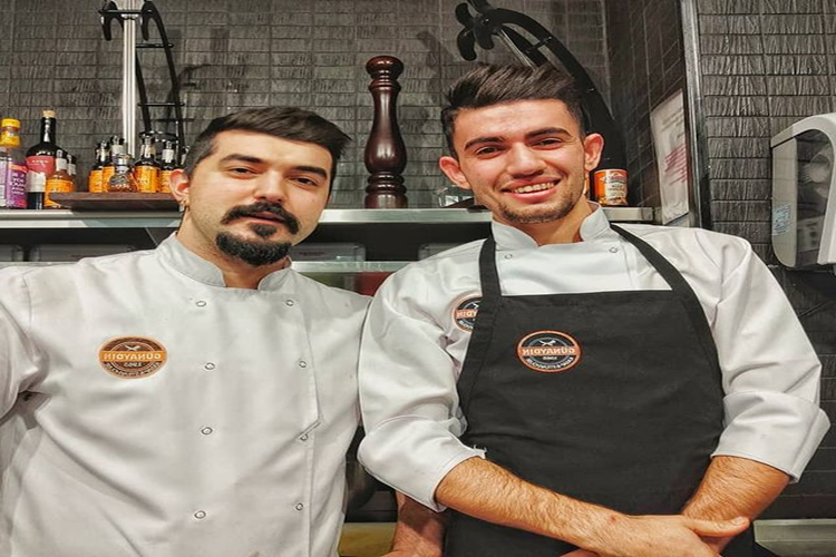 Masterchef Ayaz Geçer Evli Mi?