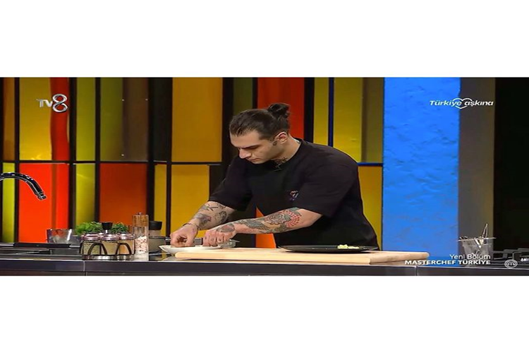 Masterchef Tolga Şener Sevgilisi Var Mı?
