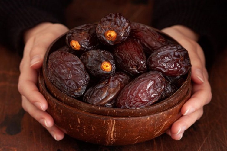 Medine Hurması Hangi Ayda Toplanır?