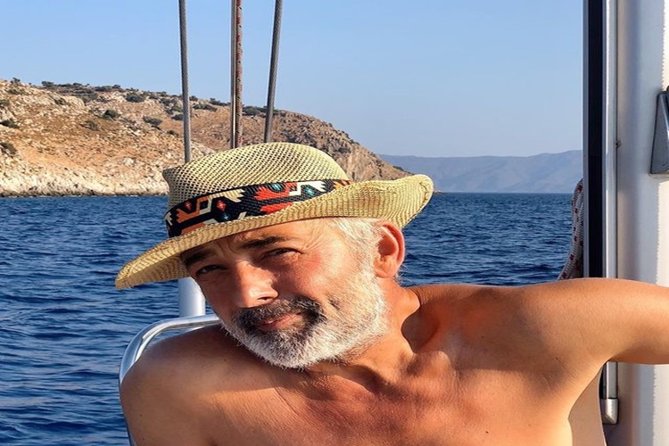 Mehmet Aslantuğ Saç Mı Ektirdi?