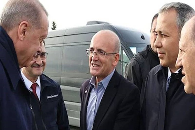  Mehmet Şimşek Nerede Çalışıyor?