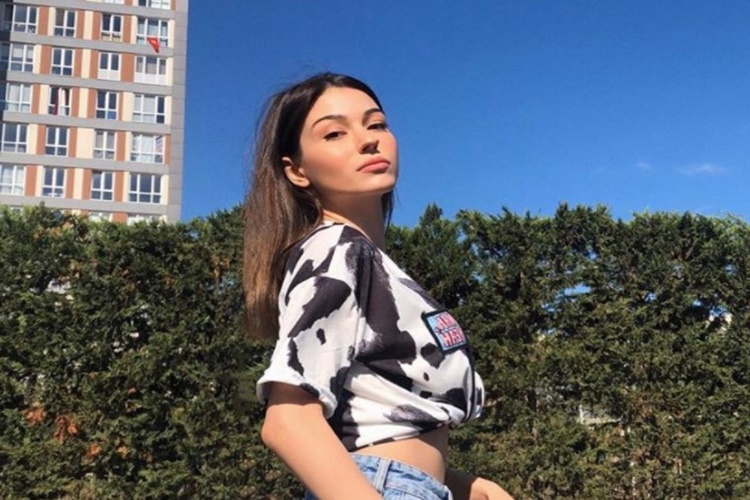 Meltem Akçöl Burcu Nedir?