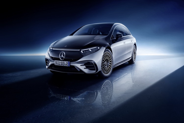 Mercedes EQS 580 Almanya Fiyatı 2023 Ne Kadar?