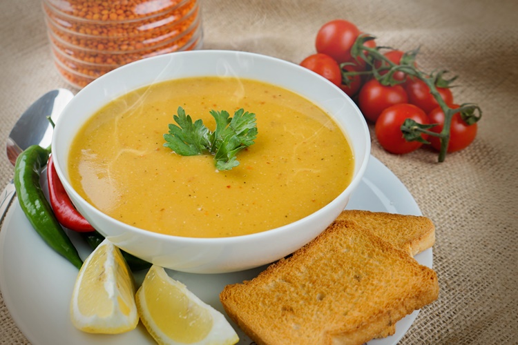 Mercimek Çorbasına Ne Kadar Su Konur?