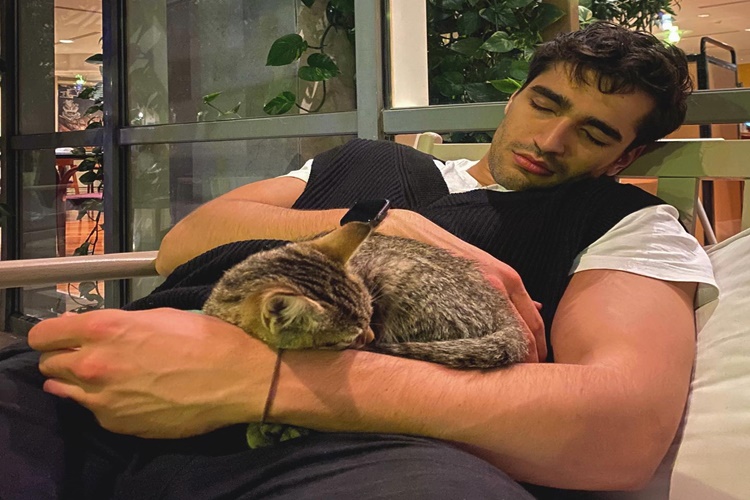 Mert Ramazan Demir Aslen Nerelidir?