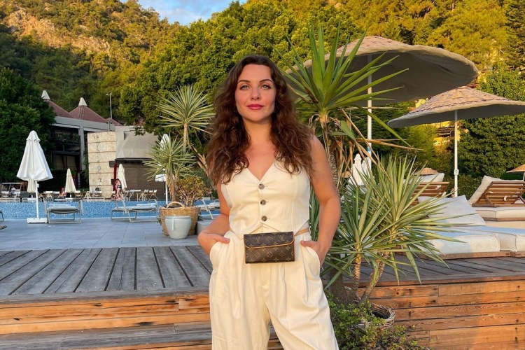 Merve Özkaynak Nasıl Ünlü Oldu?