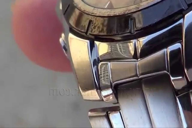 Metal Saat Kordonu Paslanır Mı?