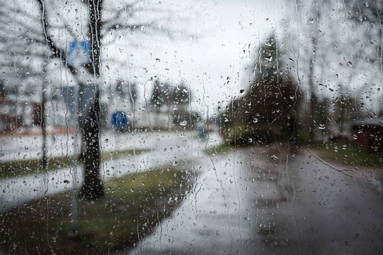 Meteoroloji Uyarıyor: İstanbul ve Diğer İllere Şemsiyeleri Hazırlayın, Kuvvetli Yağış Yaklaşıyor!