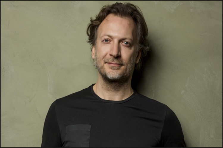 Mirgün Cabas Kimdir?