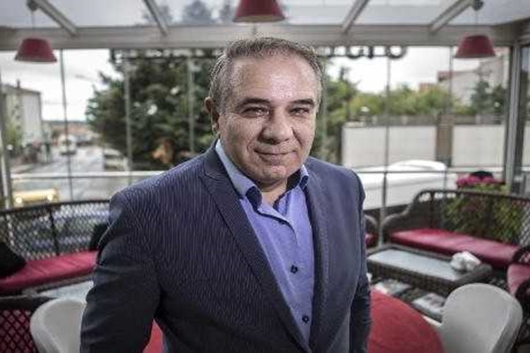 Mithat Baydur Kimin Oğlu?