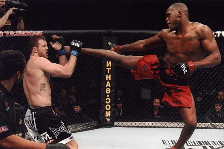 MMA Dövüşçüleri Ne Kadar Kazanıyor? 