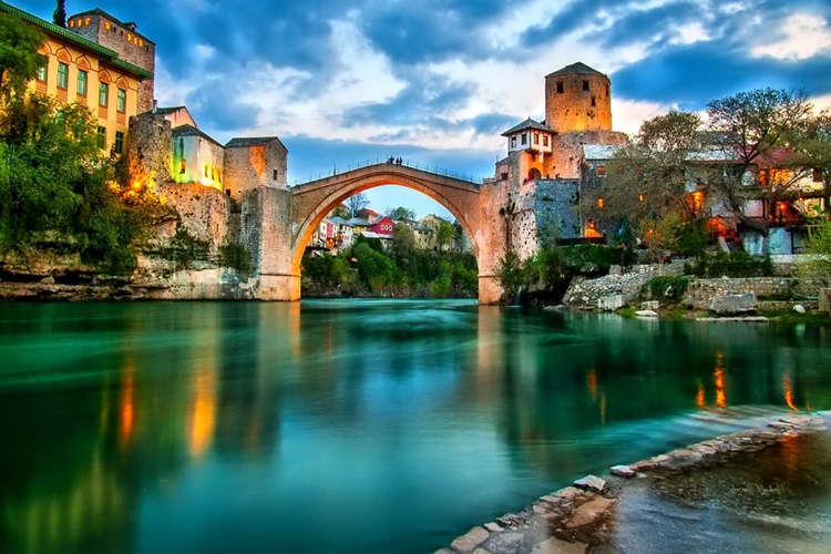 Mostar Budva Arası Kaç Km?