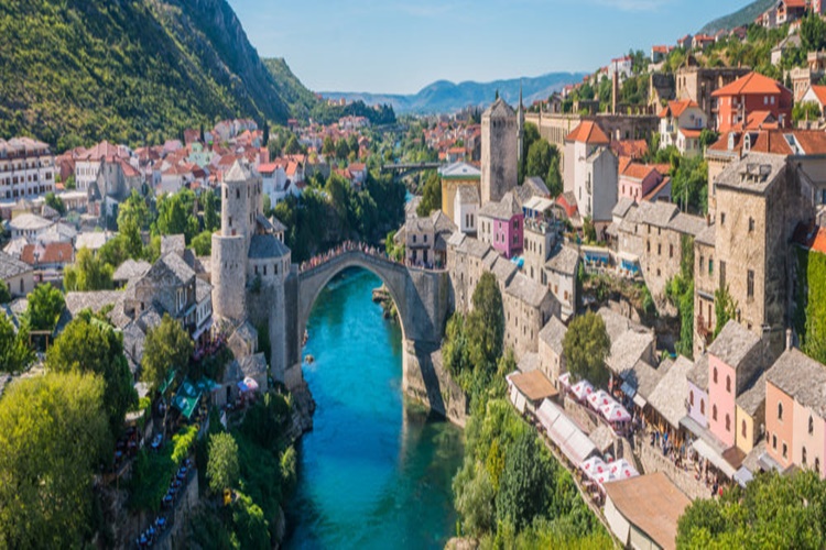 Mostar Kotor Arası Kaç Km?