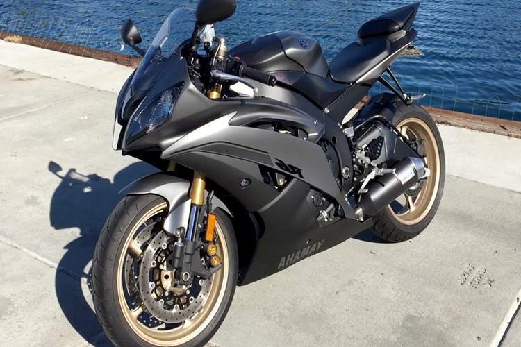 Motosiklet Neden Yağ Eksiltir?