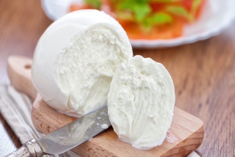 Mozzarella Peyniri Evde Nasıl Yapılır?