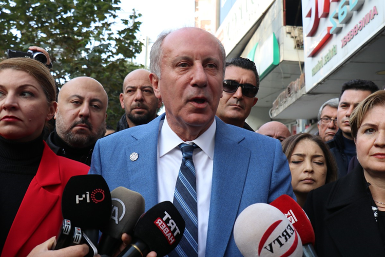 Muharrem İnce Öğretmen Mi?