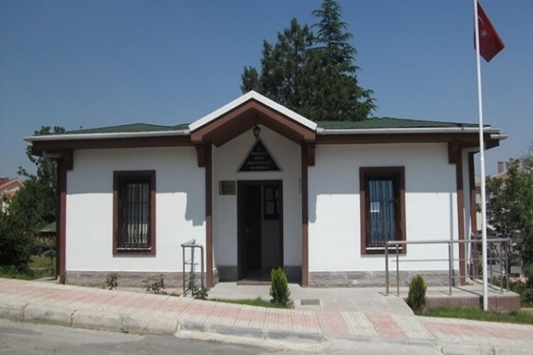 Muhtar Ne İş Yapar?