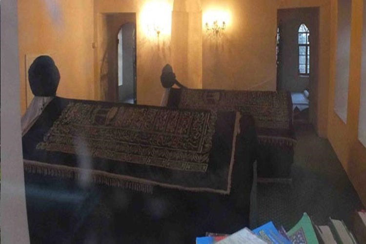 Muradı Münzevi Türbesi Nerede?