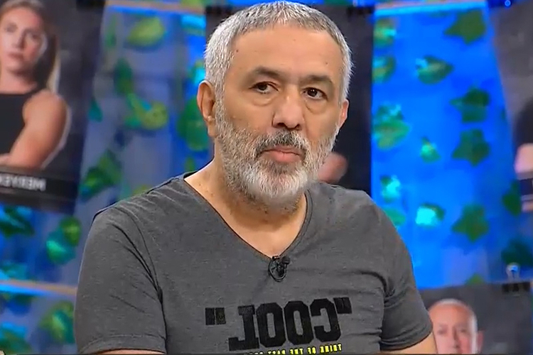 Murat Özarı Evli Mi?