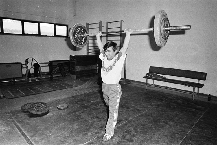 Naim Süleymanoğlu Kardeşleri Kimlerdir?