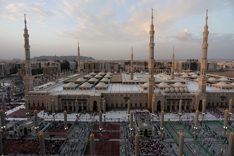 Namaz Kılarken Abdest Bozulursa Ne Yapmak Lazım?