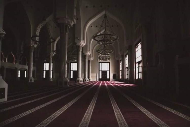 Namaz Kılarken Çocuğun Güldürmesi Günah Mı?
