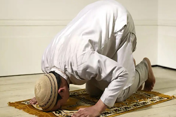 Namaza Başlamadan Önce Yapılması Gerekenler Nelerdir?