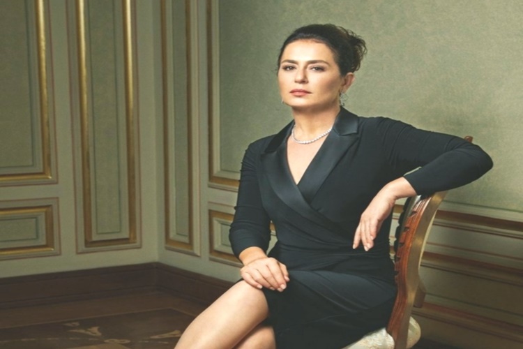 Nazan Kesal Alevi Mi?