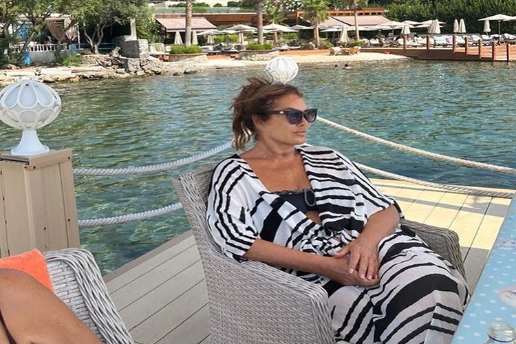 Nazan Şoray Türkan Şoray’ın Nesi Oluyor?