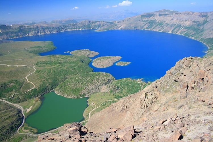 Nemrut Gölü Volkanik Mi?