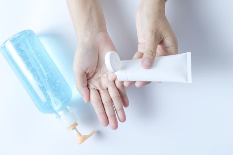 Neutrogena Sivilce Karşıtı Jel Kaç Dakika Bekletilir?
