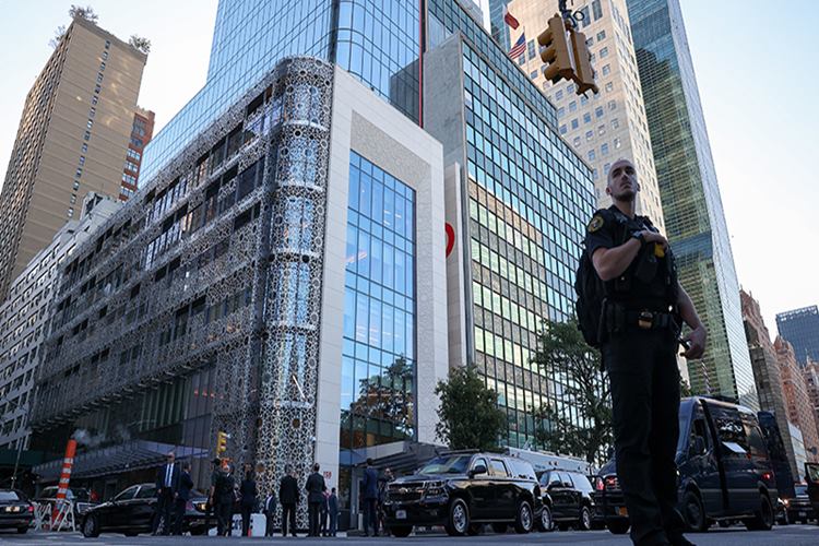 New York Türk Evi Kaç Katlı?