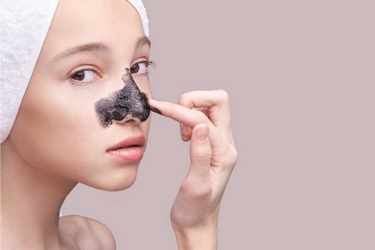 Nivea Siyah Nokta Bandı Nasıl Kullanılır?