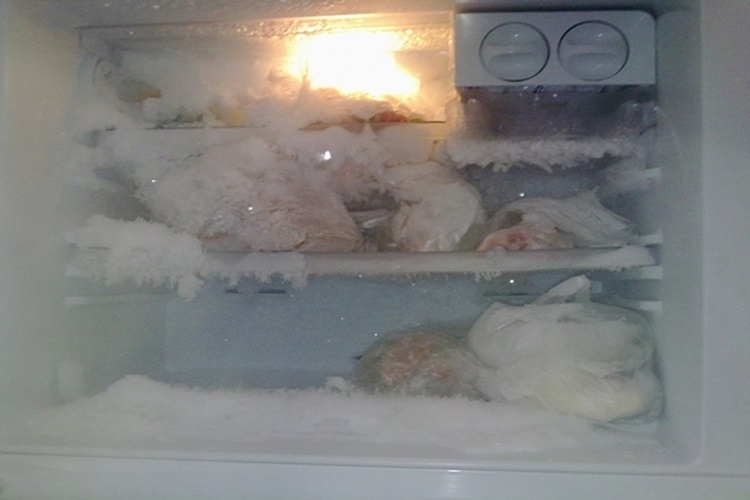 Nofrost Buzdolabının Buzu Nasıl Çözülür?