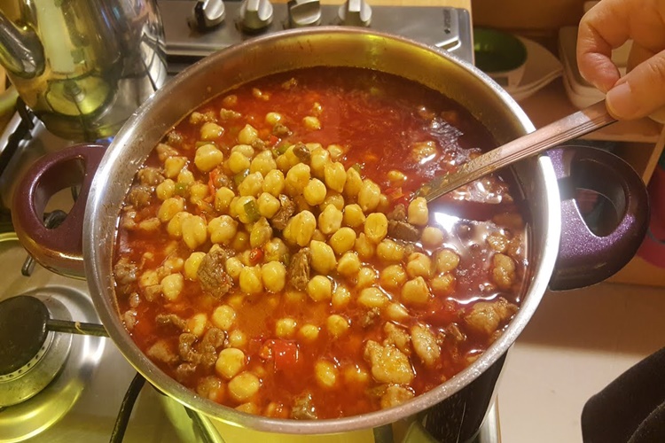 Nohut Yemeği Normal Tencerede Kaç Dakikada Pişer?