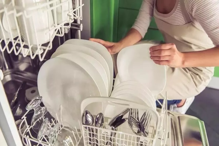 Ocak Demirleri Bulaşık Makinesinde Yıkanır Mi?