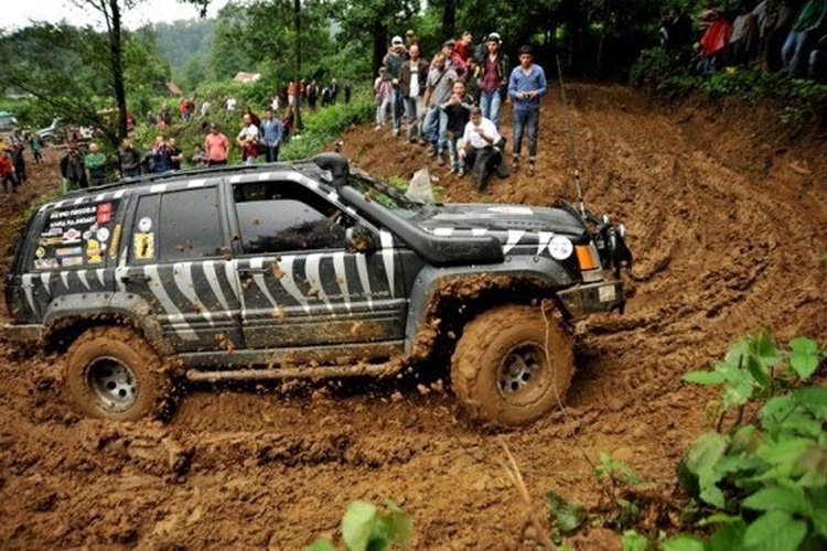 Off Road Aracı Ruhsata İşletme Nasıl Yapılır?