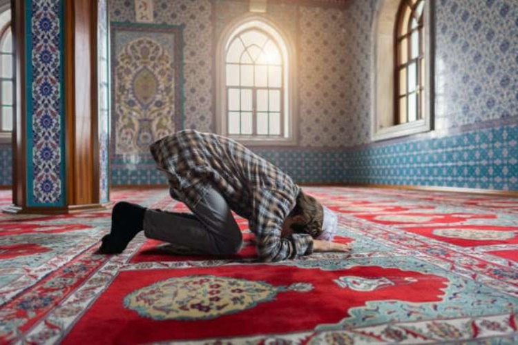 Öğle Namazına Nasıl Niyet Edilir?