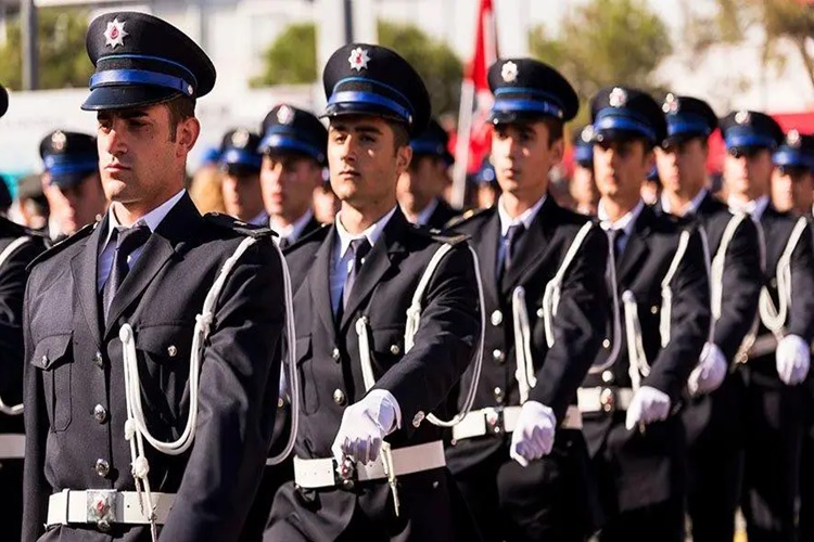 Öğretmenlikten Polisliğe Nasıl Geçilir?