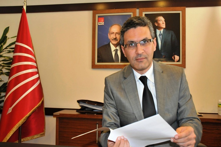Oğuz Kaan Salıcı İlk Eşi Kimdir?