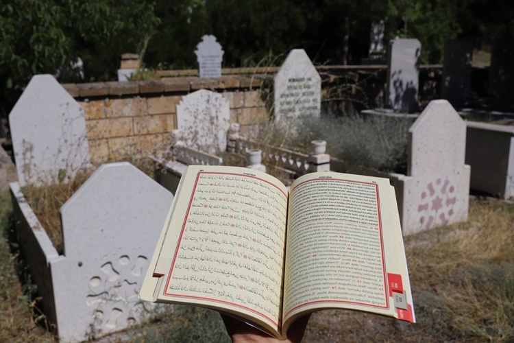 Ölmüşlerimiz İçin Okunacak Dua?