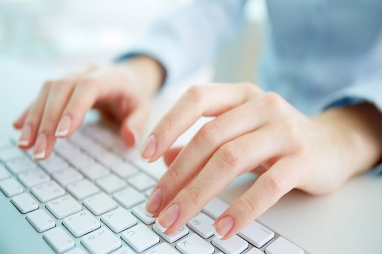 On Parmak Klavye Öğrenmek Hakkında Merak Edilen Bilgiler