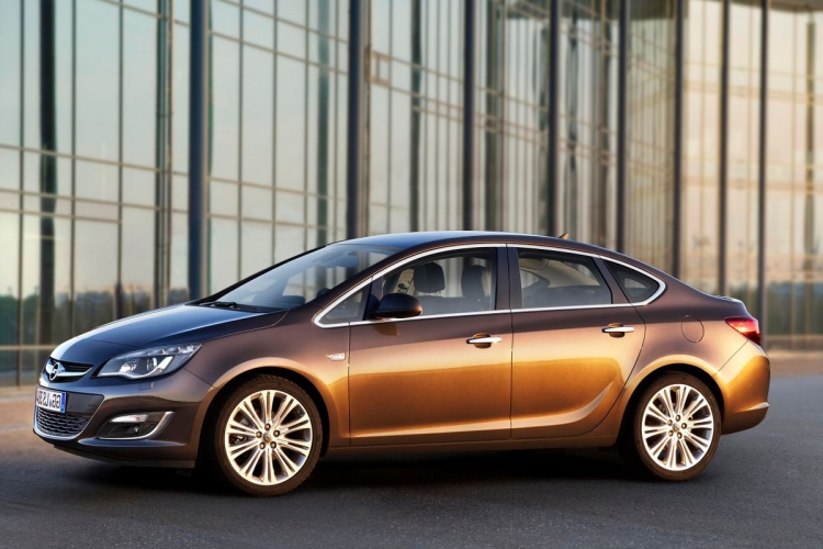 Opel Astra Ateşleme Bobini Arızası Nasıl Anlaşılır?