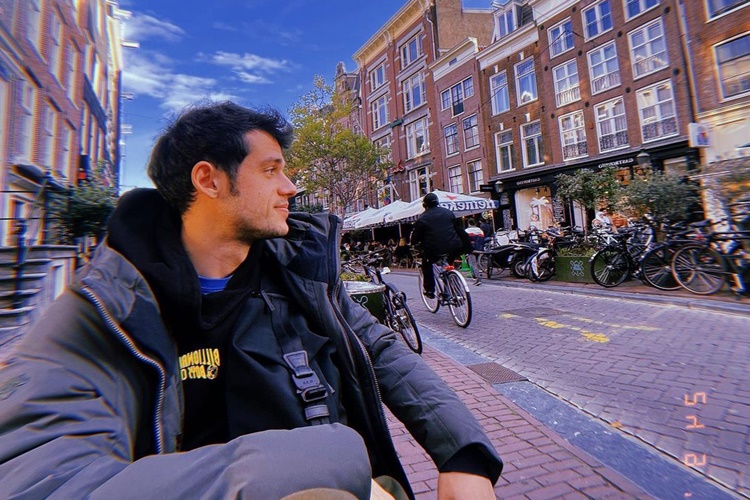 Orkun Işıtmak Hangi Liseden Mezun?