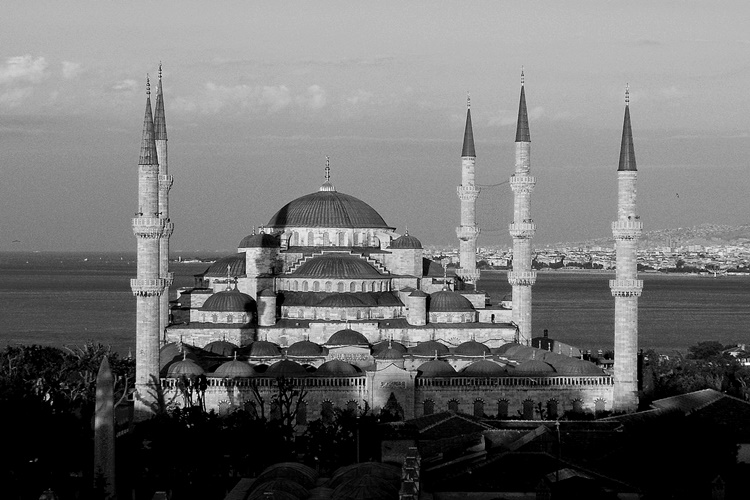 Osmanlı Zamanında Türkçe Ezan Okundu Mu?